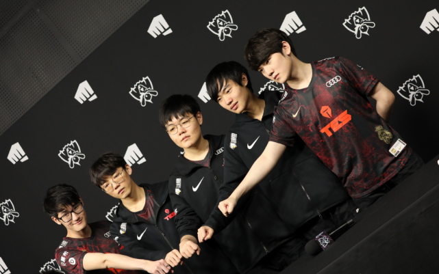 再次让广大 再次让广大