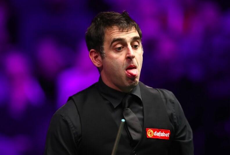 与季后赛容 与季后赛容