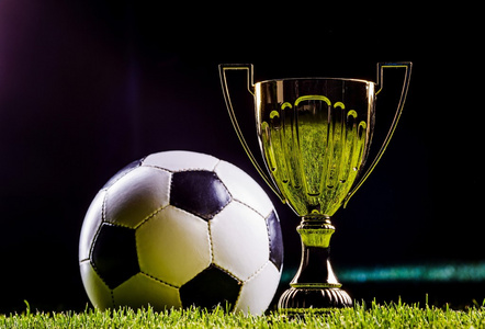 的三段式节 的三段式节